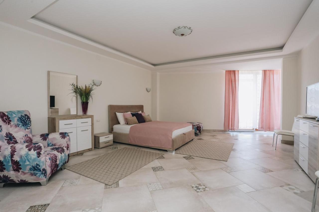 Villa Semiramis Tivat Exterior foto